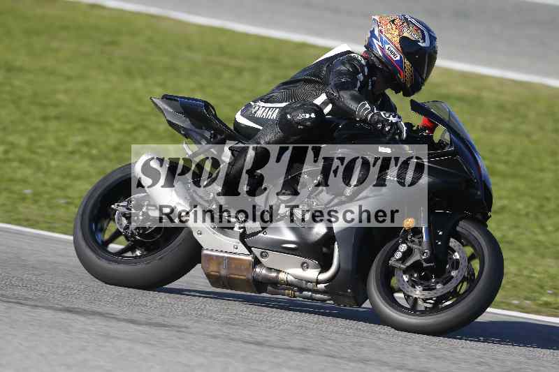 Archiv-2025/02 28.-31.01.2025 Moto Center Thun Jerez/gruen-green/63